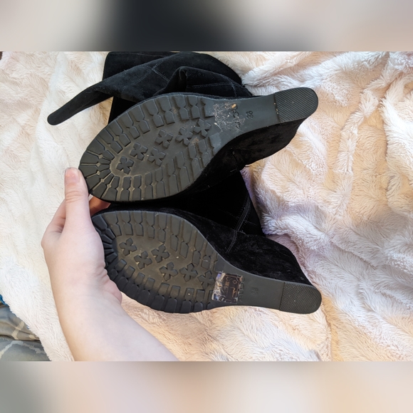 00's Suede Leather Aldo Wedge Boots - Picture 4 of 13